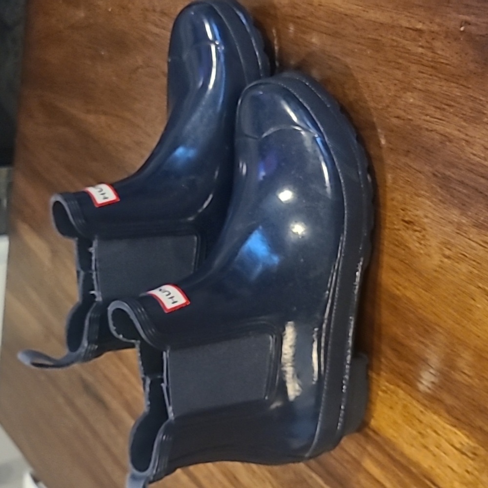 Hunter Navy Gloss Chelsea Rain Boots